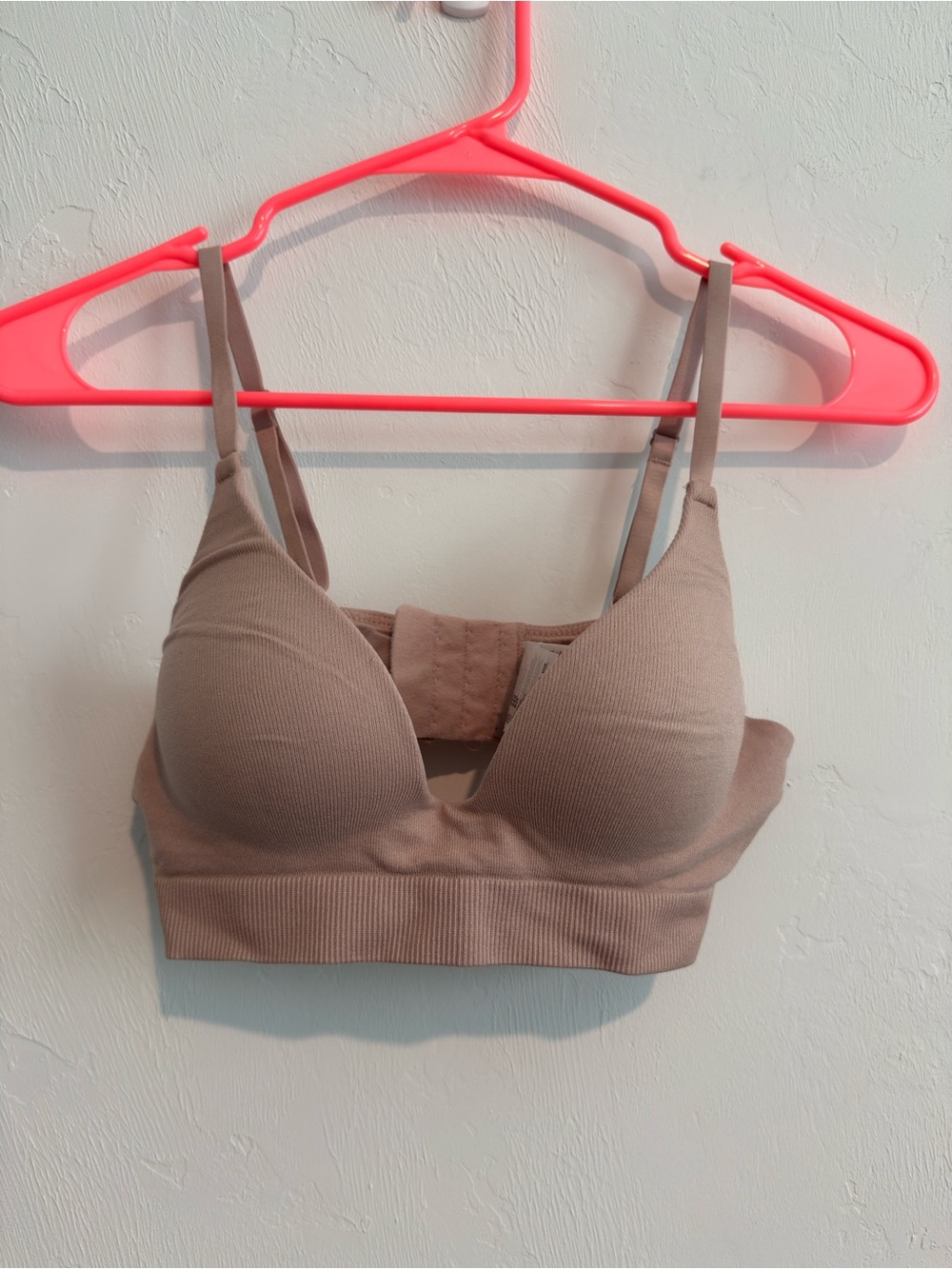 H&M Seamless Ribbed Plunge Push-Up Bra 34A Beige